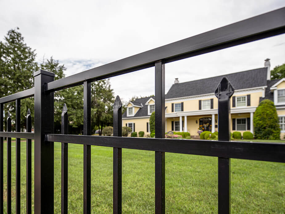 Aluminum fencing benefits in xxxREGION