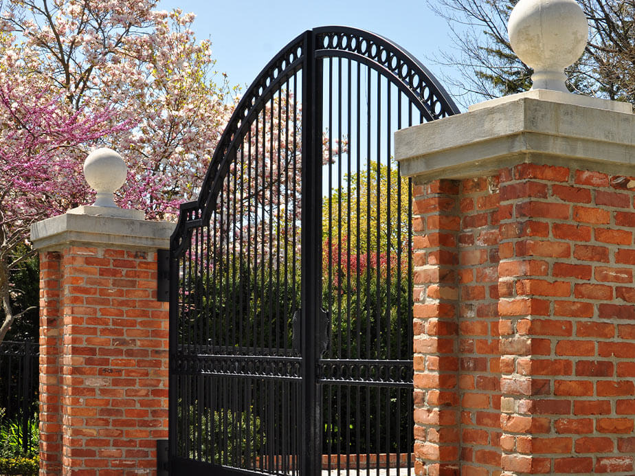 Estate Gate fence company in xxxREGION