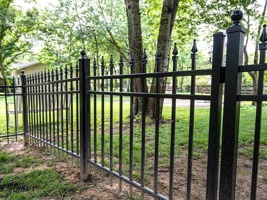 Gates fence company in xxxREGION