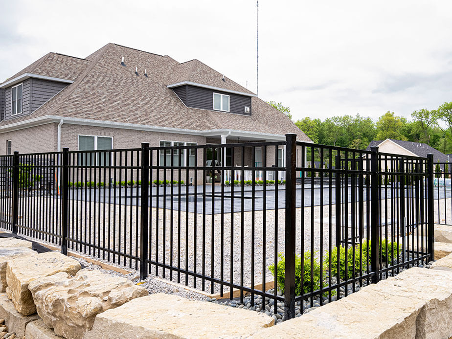 Residential fence installation in xxxREGION