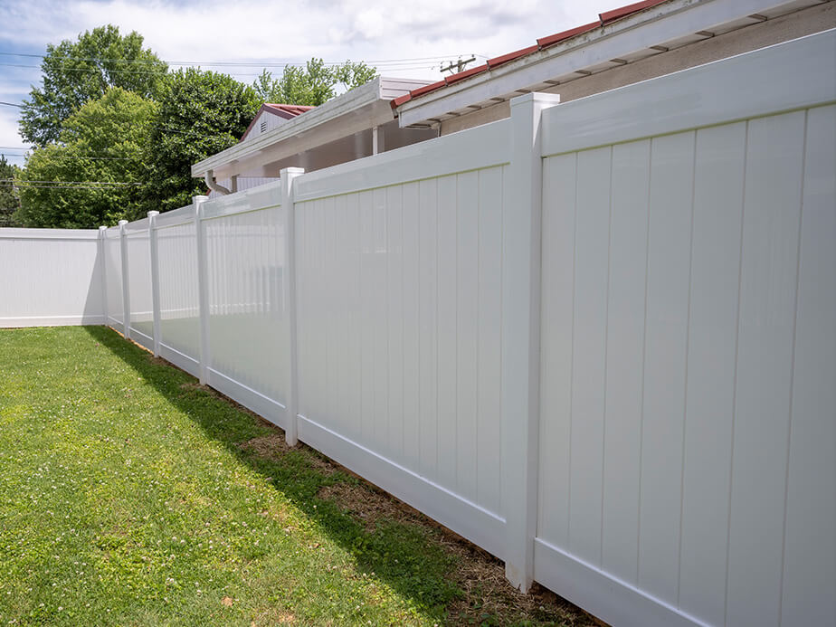 This Town Wyoming vinyl privacy fencing